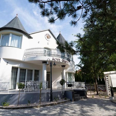 Villa Rose Garden Nyíregyháza Eksteriør billede